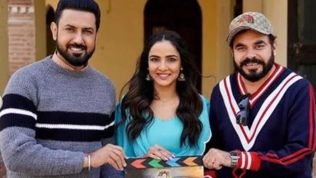 Gippy Grewal-Jasmin Bhasin Start The Shoot Of Warning 2