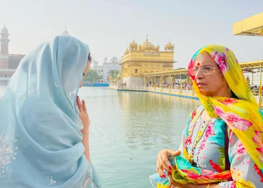 bollywood kangana ranaut at golden temple