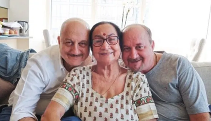 Anupam Kher Provides The Next Update On His Mother’s Health. Read On