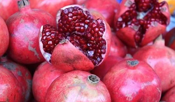pomegranate skin