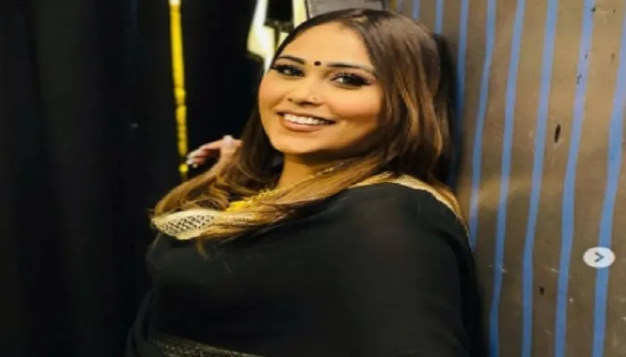 Afsana Khan -min