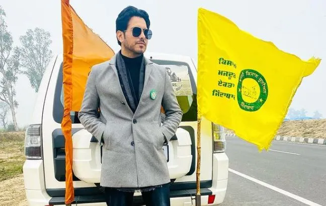 jass bajwa with kisani flag