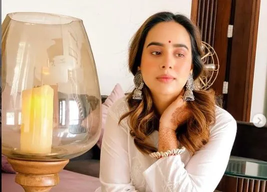 inside pic of sunanda sharma image