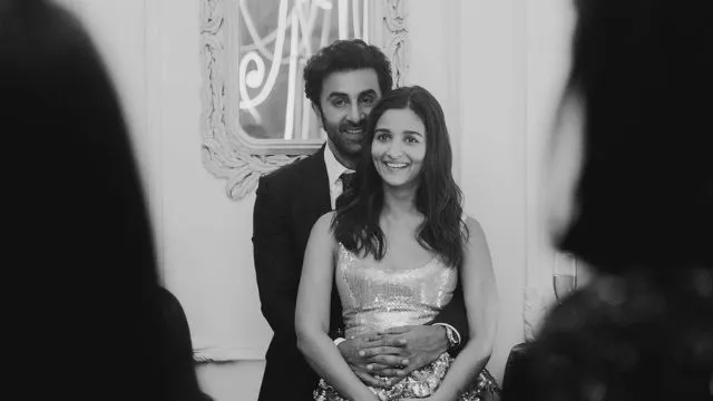 Alia Bhatt, Ranbir Kapoor complete one month of marriage, actress shares pictures