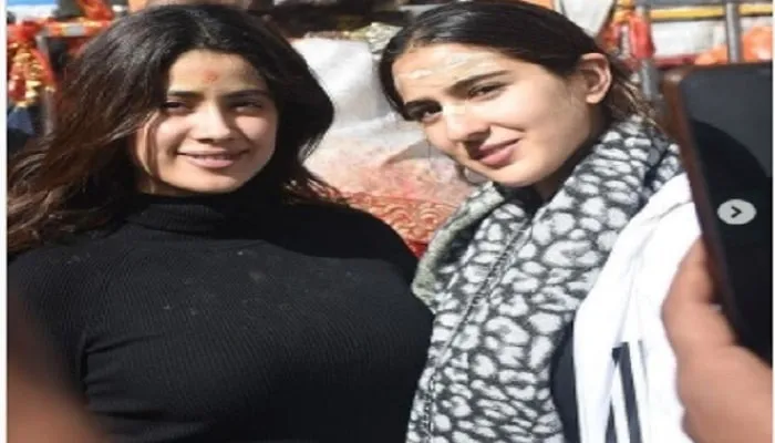 sara ali khan and janhvi kapoor.jpg,,-min