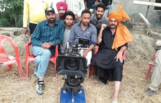 Director Devi Sharma Guggu Gill aond others on the Set of film Dulla Vaily