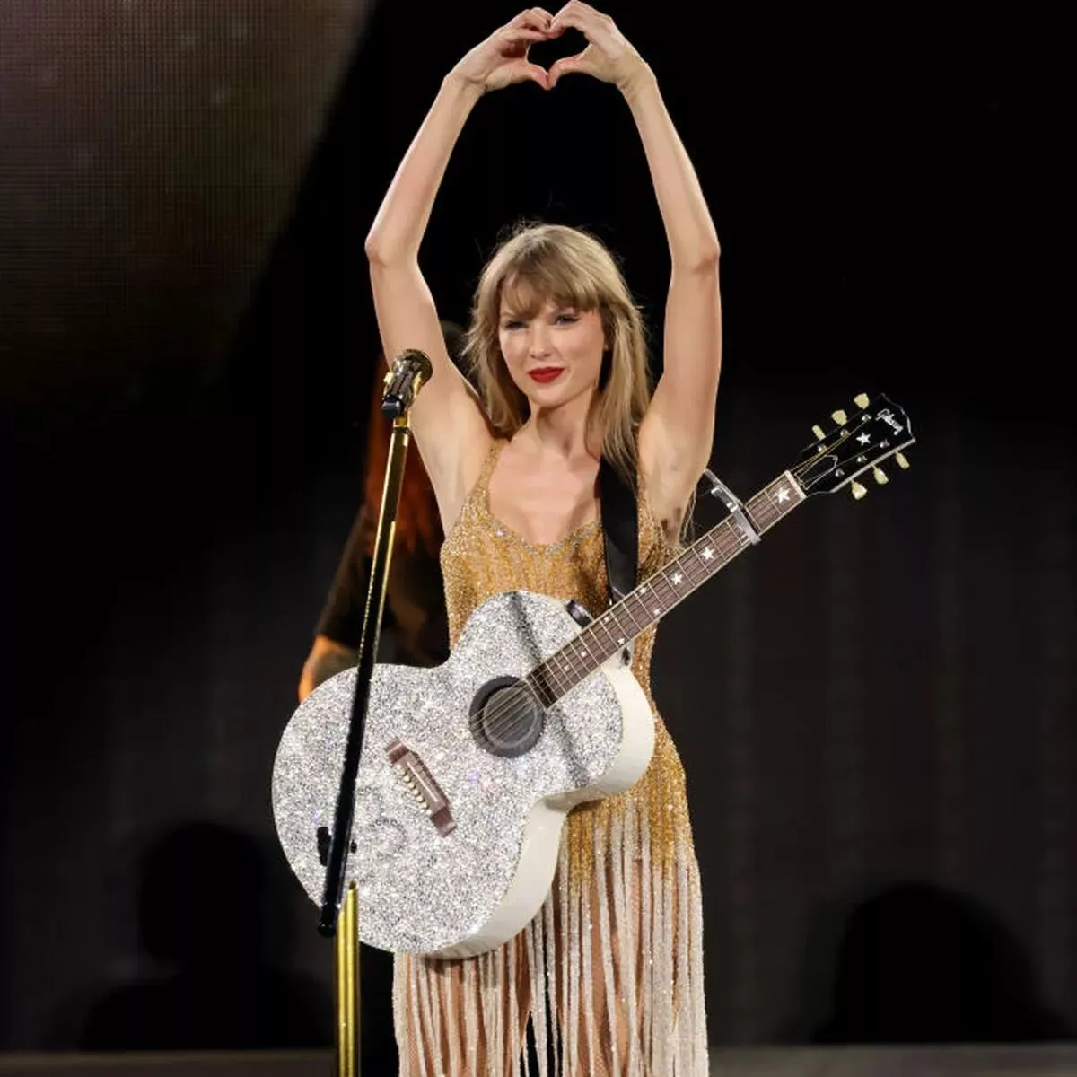 Taylor Swift eras  concert viral news