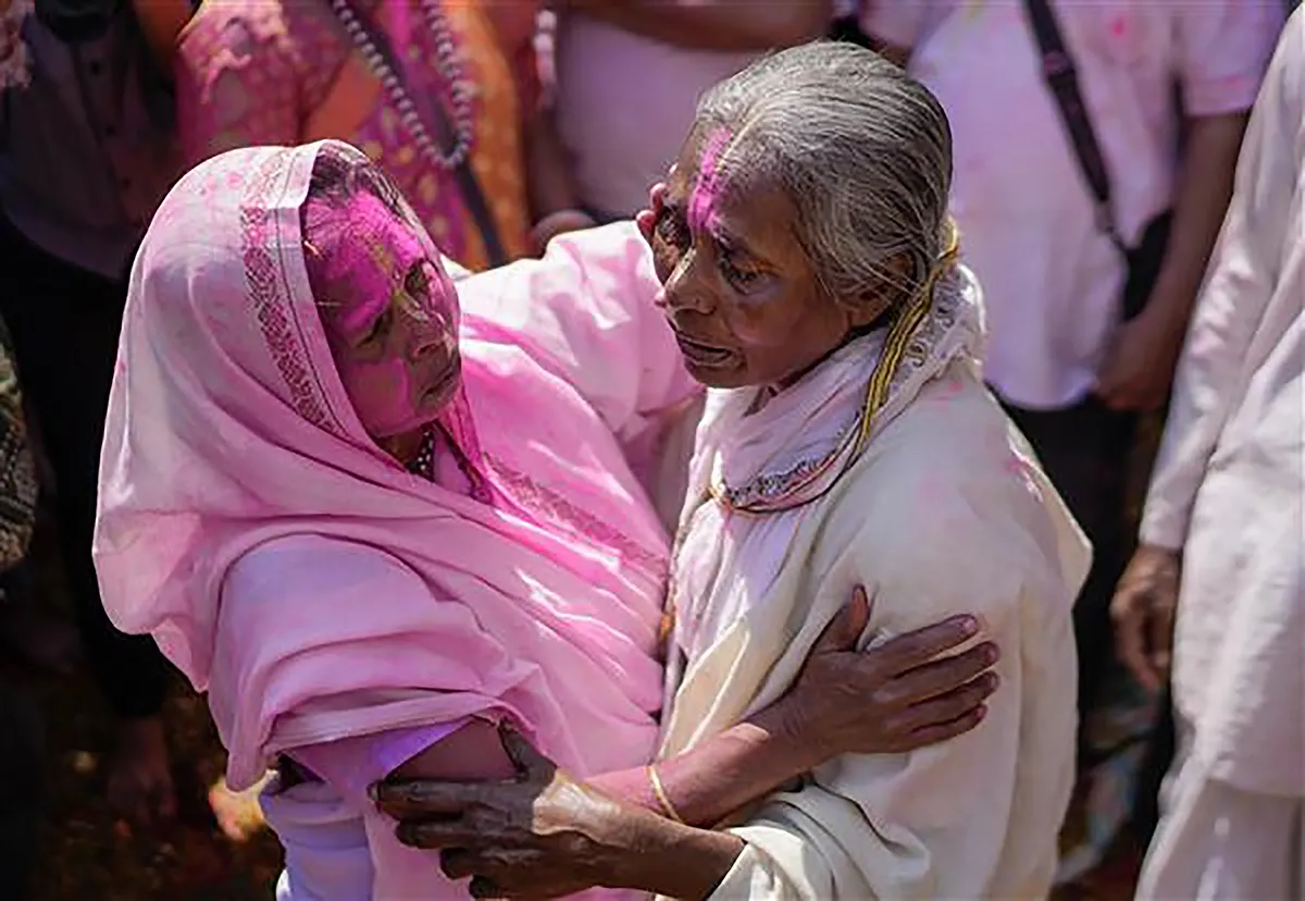 Vrindavan Widow Holi India 2