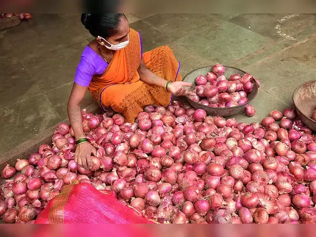 women in nashik onion farming