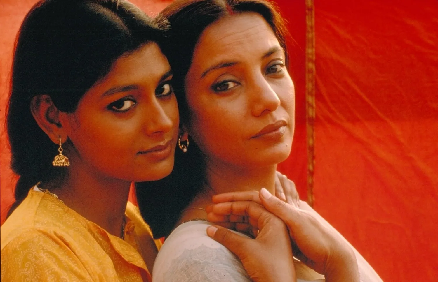 shabana azmi fire film