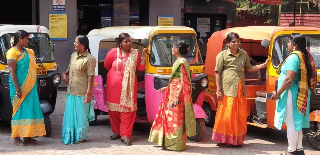 female auto drivers HD image