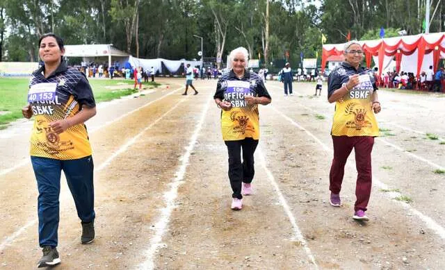 106-year-old-woman-bags-3-gold-medals-in-a-sports-event-guinness-book-record1
