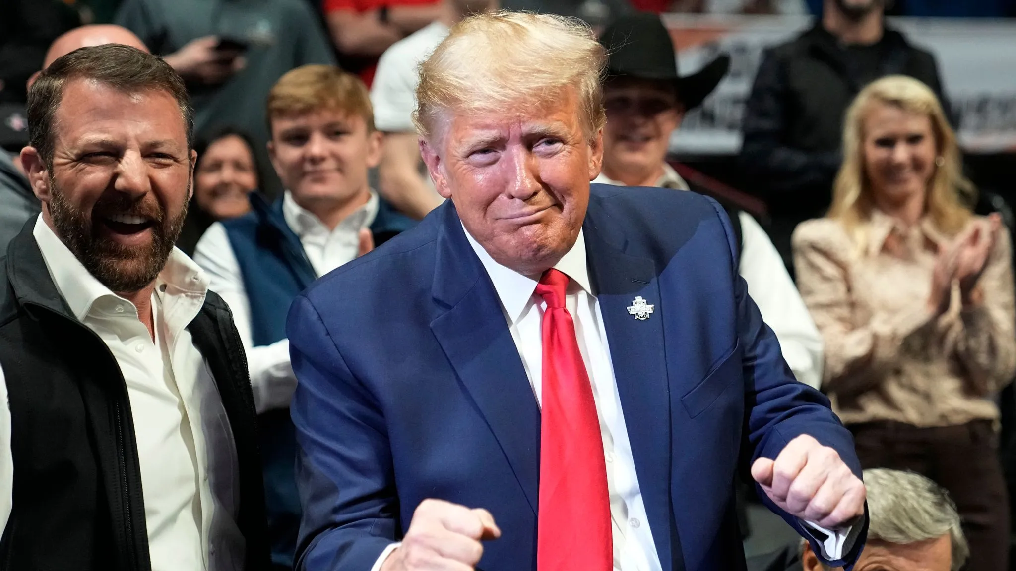 Trump promise free food for all in restaurant leaves without paying bill