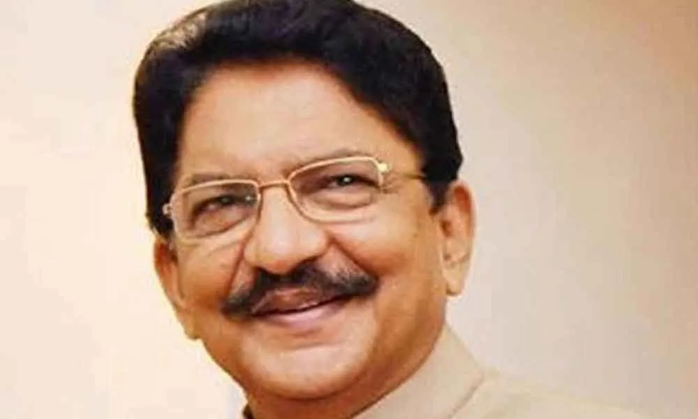 VidyasagarRao Commentes in hyderabed