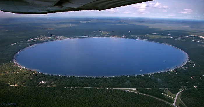 kingsley-lake-is-circular-lake-that-pilots-call-it-the-silver-dollar-lake-almost-perfectly-round