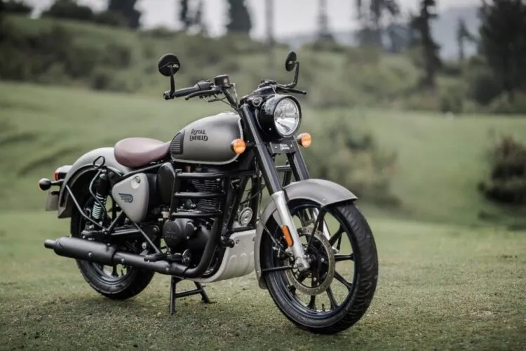 national-the-husband-stole-the-bullet-bike-and-money-to-go-on-a-trip-to-manali-with-his-wife 2
