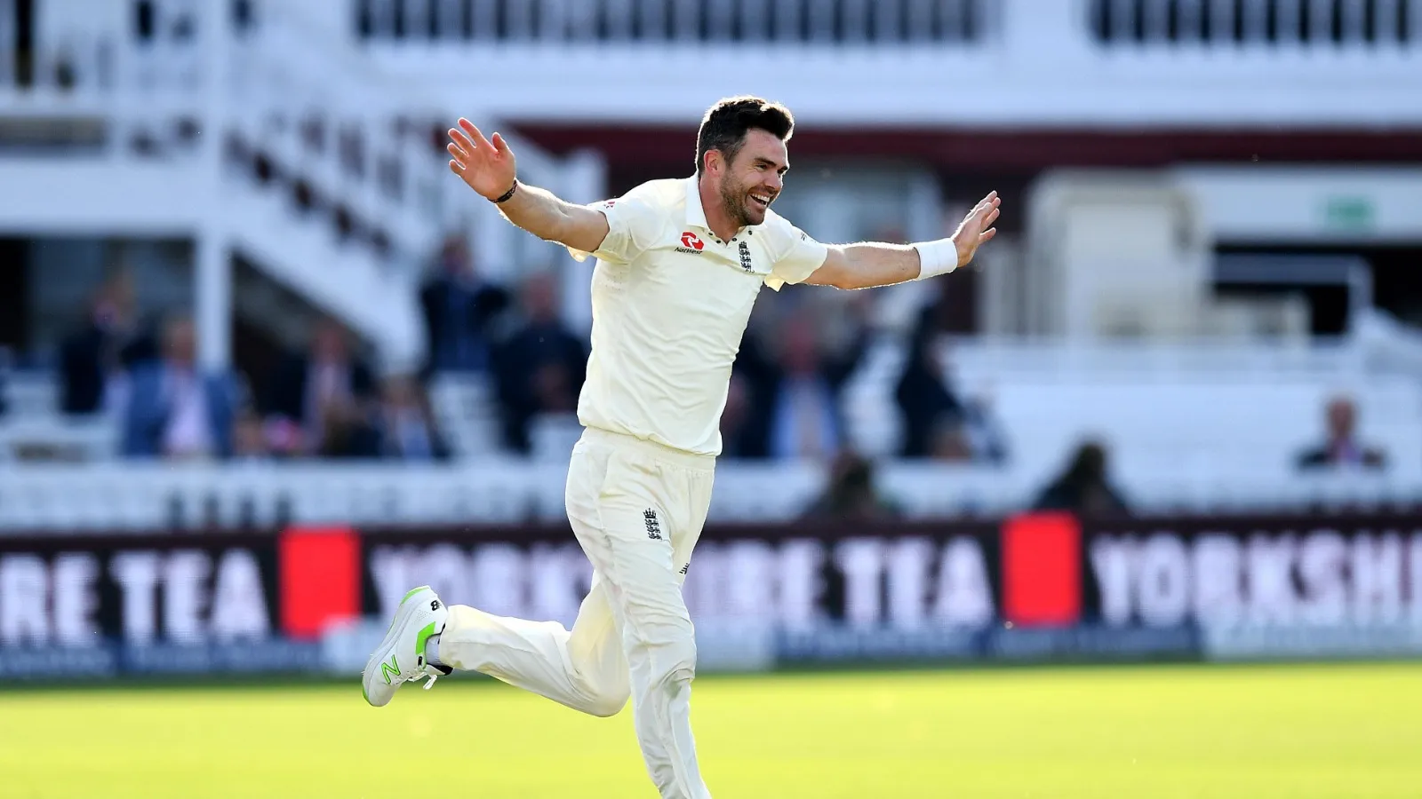sports-england-legendary-pacer-james-anderson-completed-1100-wickets-in-first-class-career
