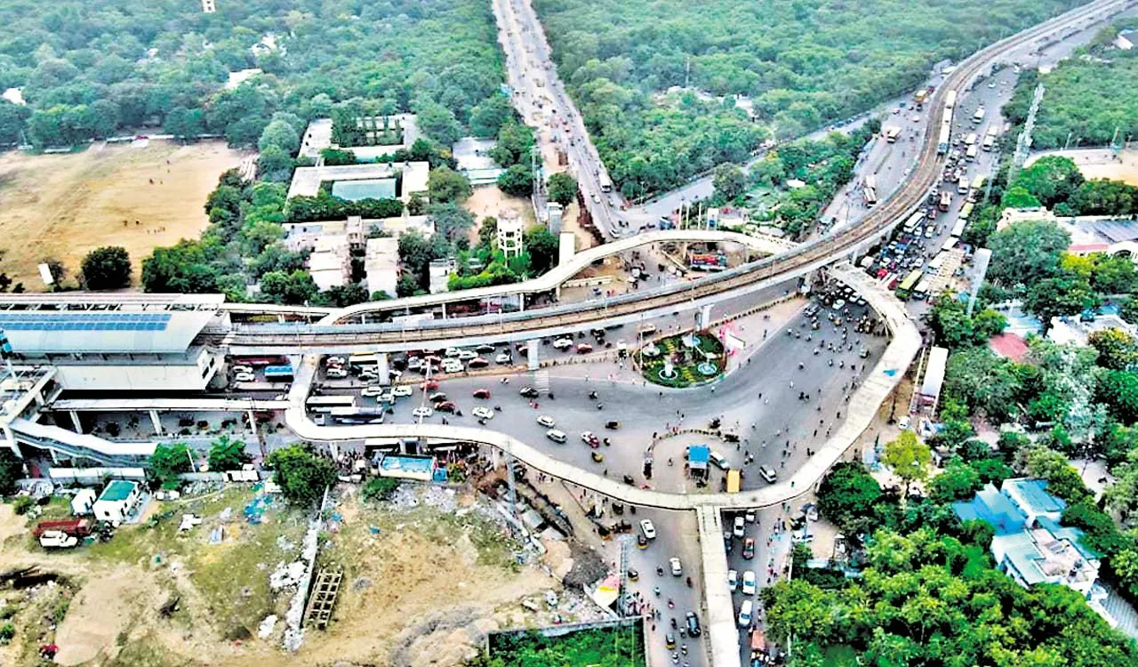 telangana-another-miracle-in-hyderabad-sky-walk-today-minister-ktr-inaugurated-the-uppal-skywalk