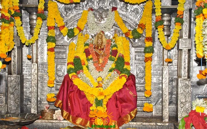 telangana-hyderabad-festival-begins-in-balkampet-yellamma-temple-traffic-divertions-ssr