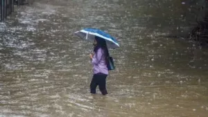 Breaking: Heavy rain in Hyderabad for two hours..GHMC Big Alert!