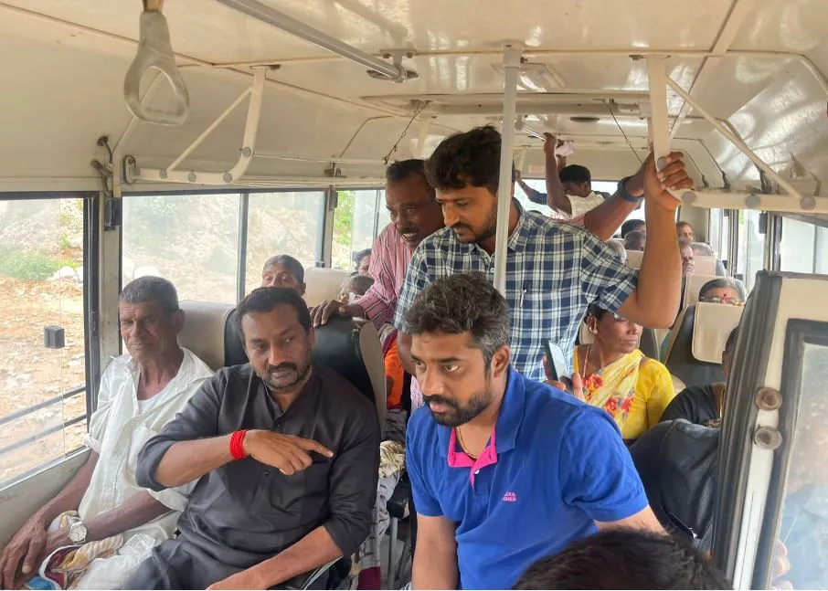 Dubbaka MLA travels in bus with IDPs