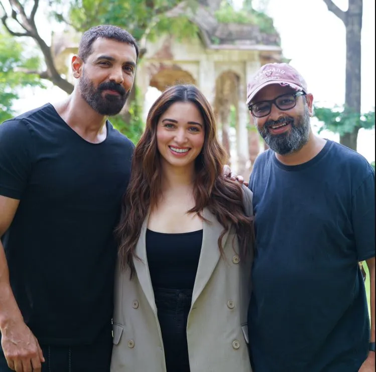 In another Bollywood movie-Tamannaah is busy as a milky beauty 