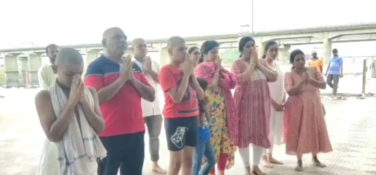 Jogulamba Gadwal Immersion of Saichand ashes in Krishna river 