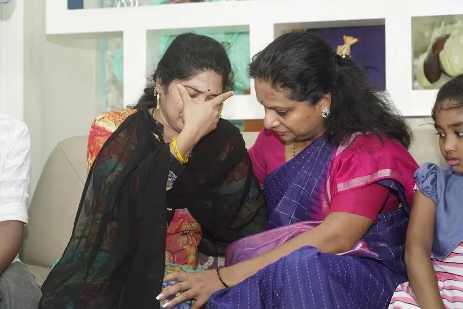 Jogulamba Gadwal Immersion of Saichand ashes in Krishna river