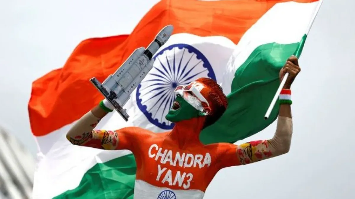 Body painting In Honour Of Chandrayaan 3
