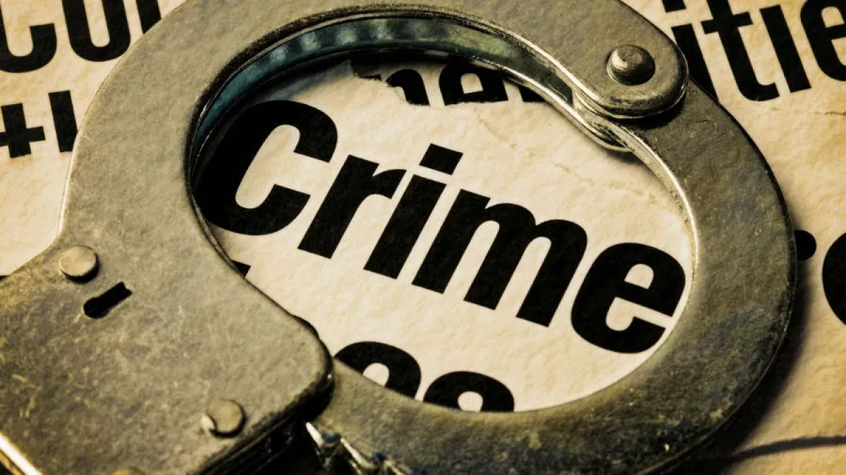 కూతురు ప్రేమ పెళ్లి చేసుకుందని.. యువకుడి ఇంటిపై తల్లిదండ్రుల దాడి