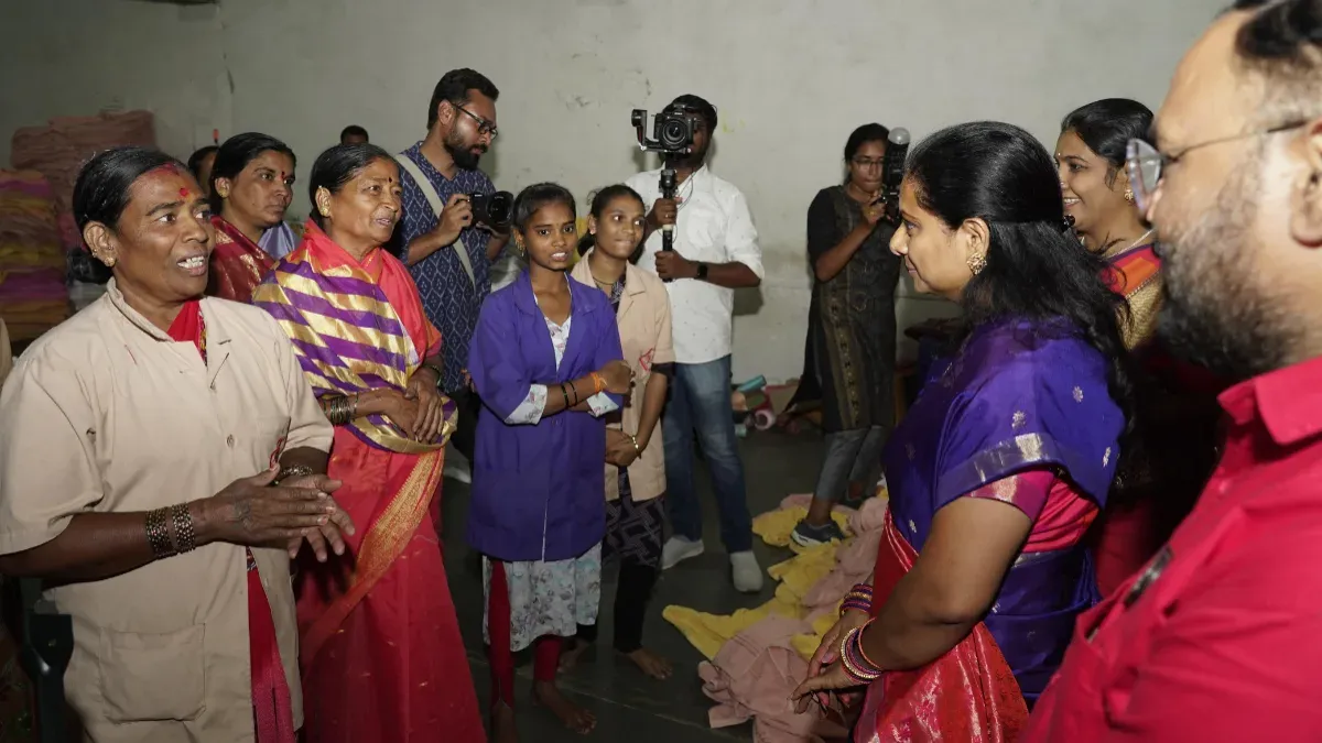 A poem by MLC kavitha interacted with textile industry managers and workers in Solapur. 