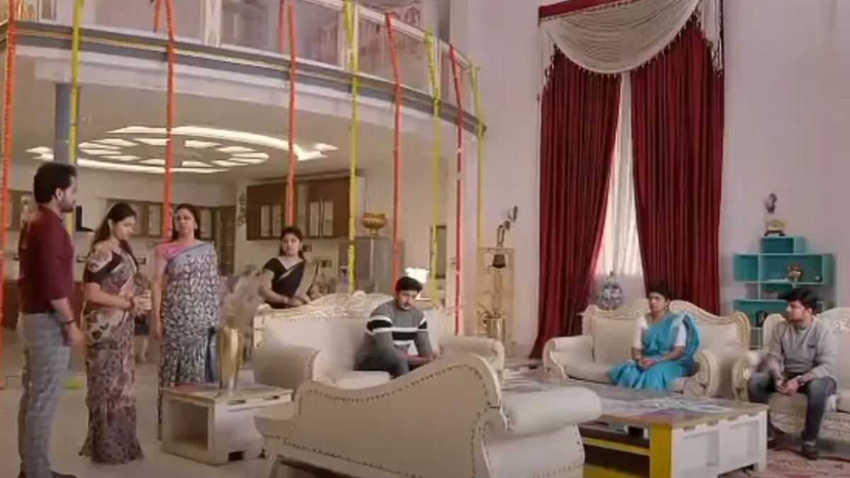 Krishna Mukunda Murari Serial