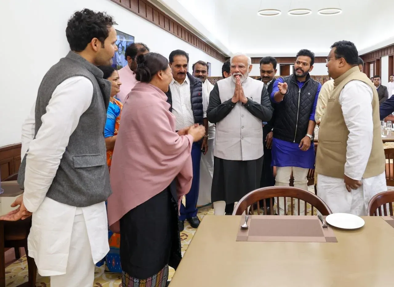 PM Modi Lunch With MP's