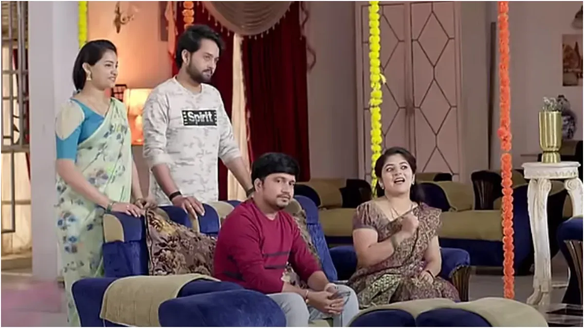 Krishna Mukunda Murari Family