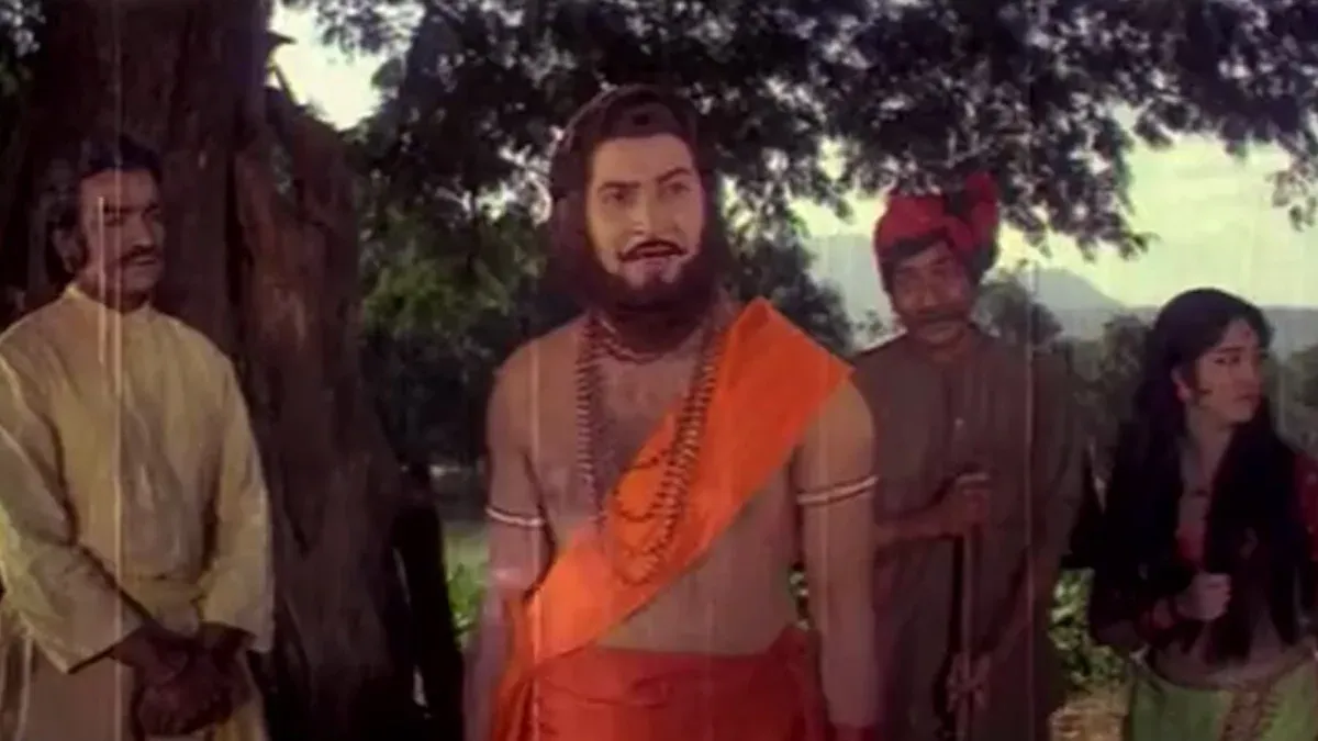 Alluri Sitaramaraju Movie key scene
