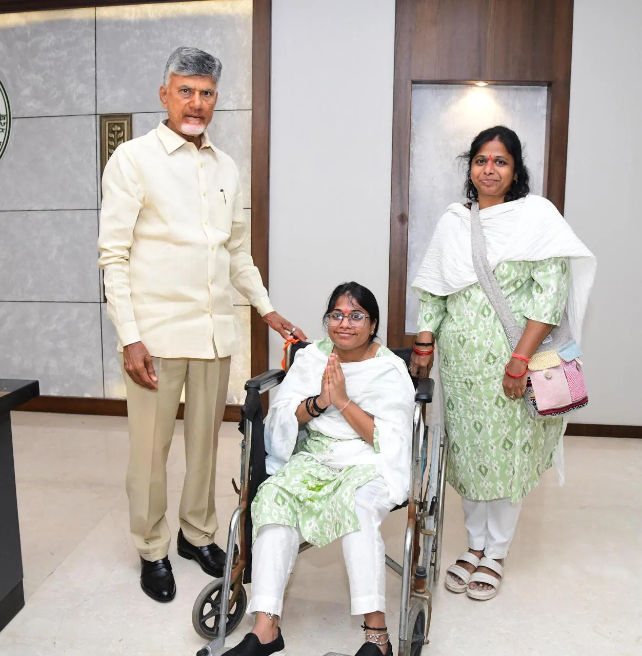 Arudra Meets CM Chandrababu