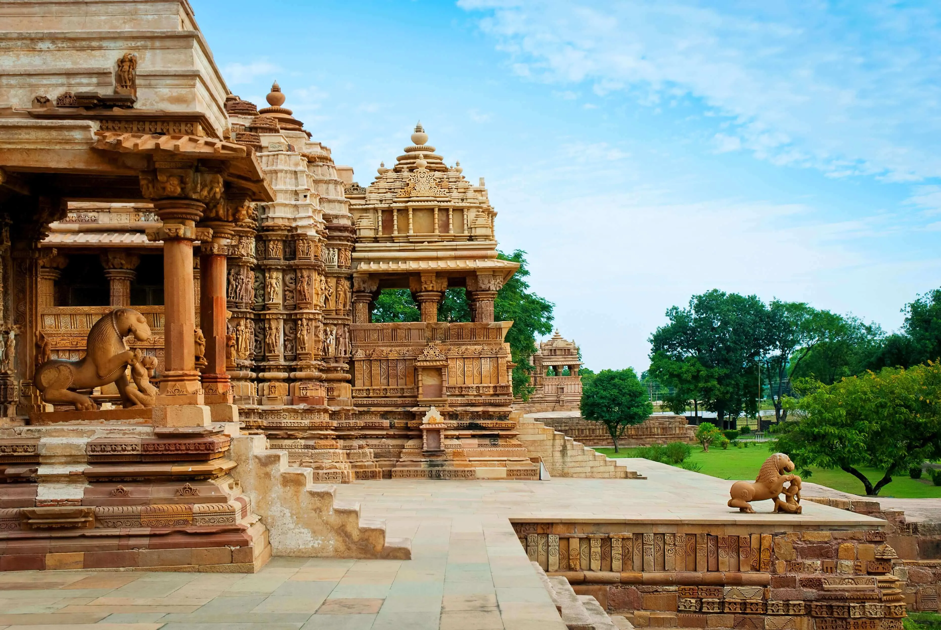  The department has actively promoted Madhya Pradesh's unique natural beauty, rich cultural heritage, and world-class tourist destinations. 