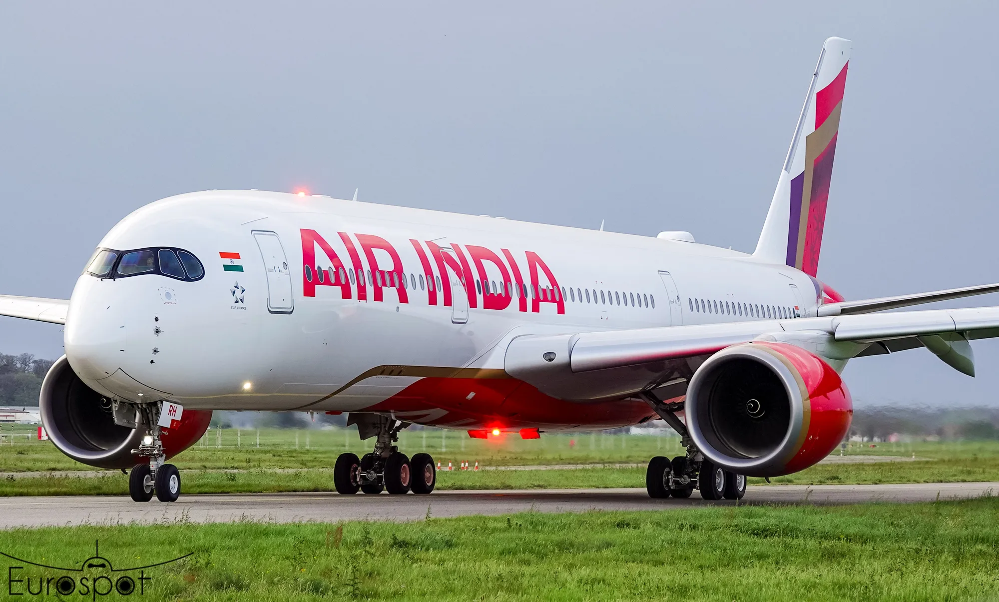 Pilot sues Air India over B777-200LR emergency oxygen supply