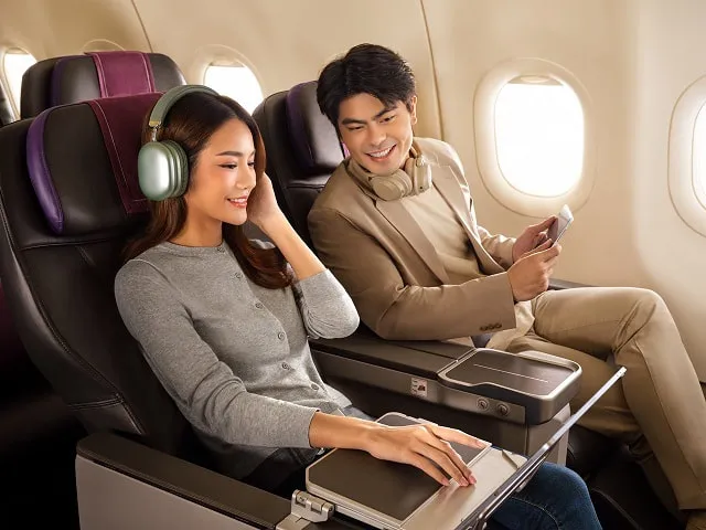 THAI's New Royal Silk Class