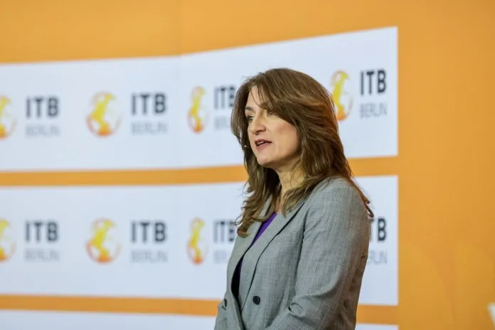 Mitra Sorrells, SVP Content, Phocuswright Despite a gloomy consumer outlook the global travel market continues to grow, although not at the same rates as before. That was the message of Mitra Sorrells, Senior Vice President Content of the US market research institute Phocuswright, in her keynote speech on Monday at the opening press conference of ITB Berlin 2025. By contrast, there was a greater willingness to invest in travel startups in 2024, albeit at a lower level than in previous years, she said. With digitalisation increasing in all areas of life, AI is proving to be an important tool for the travel industry and consumers. However it still needs to adapt.