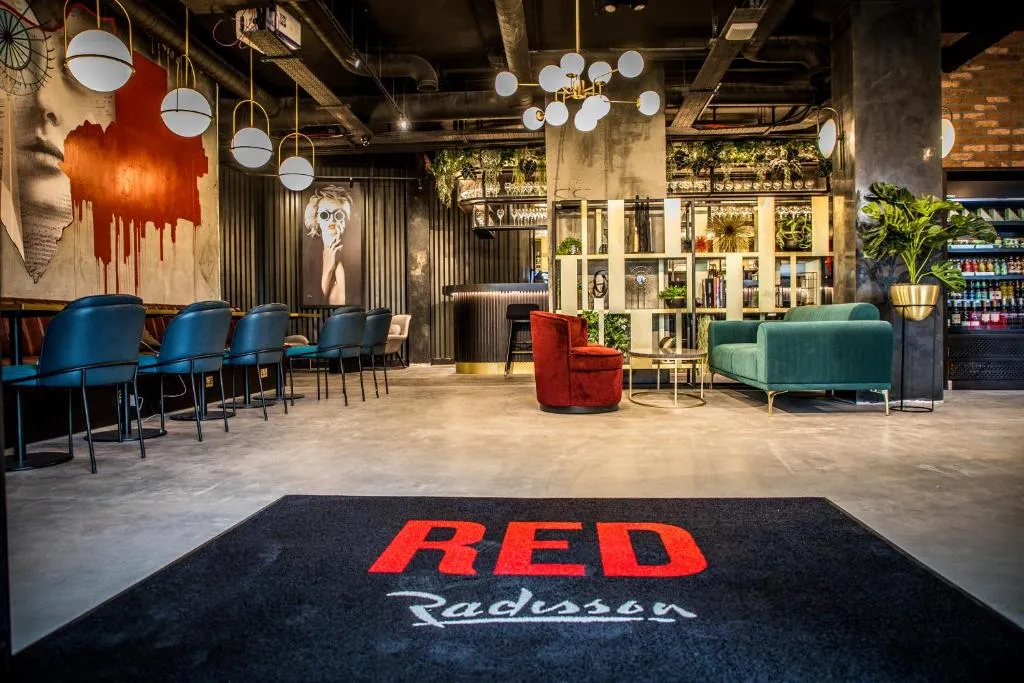 Radisson Red Hotel