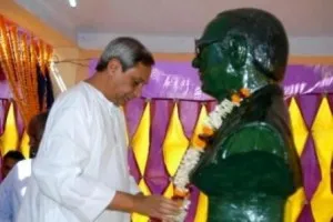 28-10-2004=Biju Patnaik at Kalinga Vidyalaya Kapilaswar