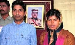 Prasad with his partner Santoshi Markam ( pic : Deccan Chronicle)