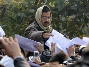 Kejriwal at Janata Durbar (pic courtesy: The Hindu )