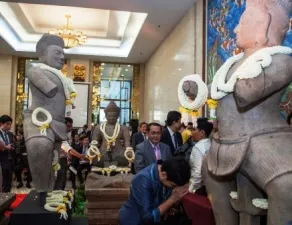Cambodia's 1000 year old statues (courtesy:scpr.org)