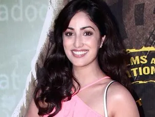yami gautam (1)