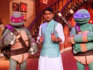 Teenage Mutant Ninja Turtles with Kapil Sharma on the sets of Comedy Nights with Kapil