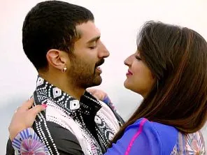 Parineeti Chopra & Adiya-Roy Kapur in Daawat-e-Ishq-