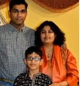 File pic- Pallavi, Sumit Dhawan with son