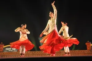 A Kathak performace by Shobhna Narayan and her troupe on the opening evening of the five-day Konark Dance Festival on Monday (Pic: Biswaranjan Mishra)